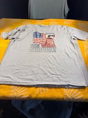 Vintage 9/11/01 NYC We Will Survive USA Graphic White T-Shirt Size LG